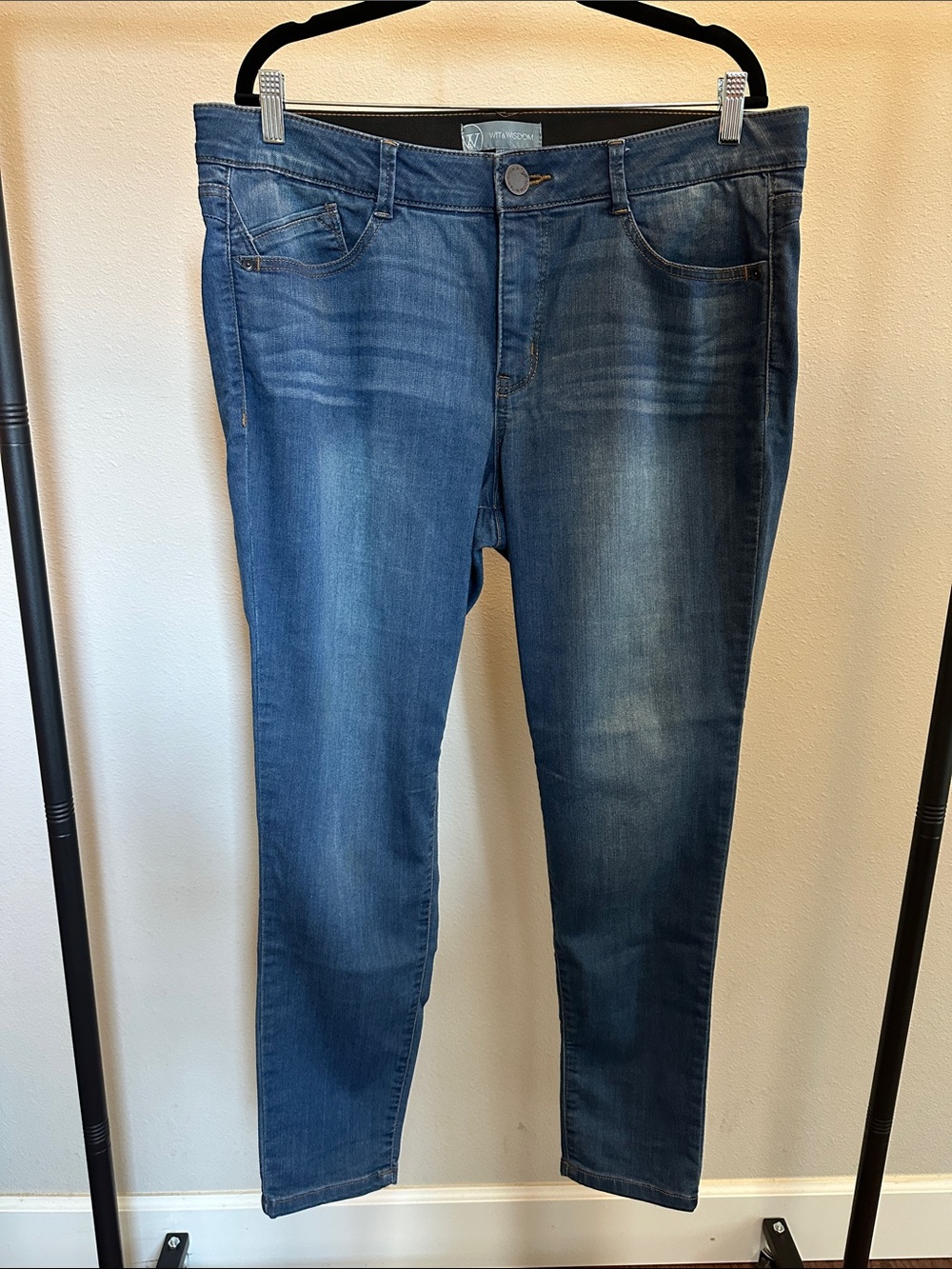 Wit & Wisdom Women’s Dark Wash Blue Stretch Jeans